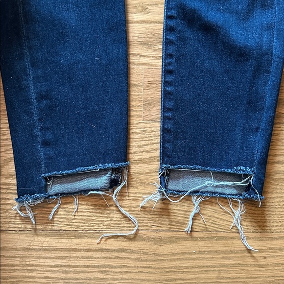 Express High Rise Skinny Jeans - 2R Dark Wash - Picture 4 of 6